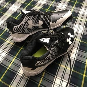 New under armour cleats size 9